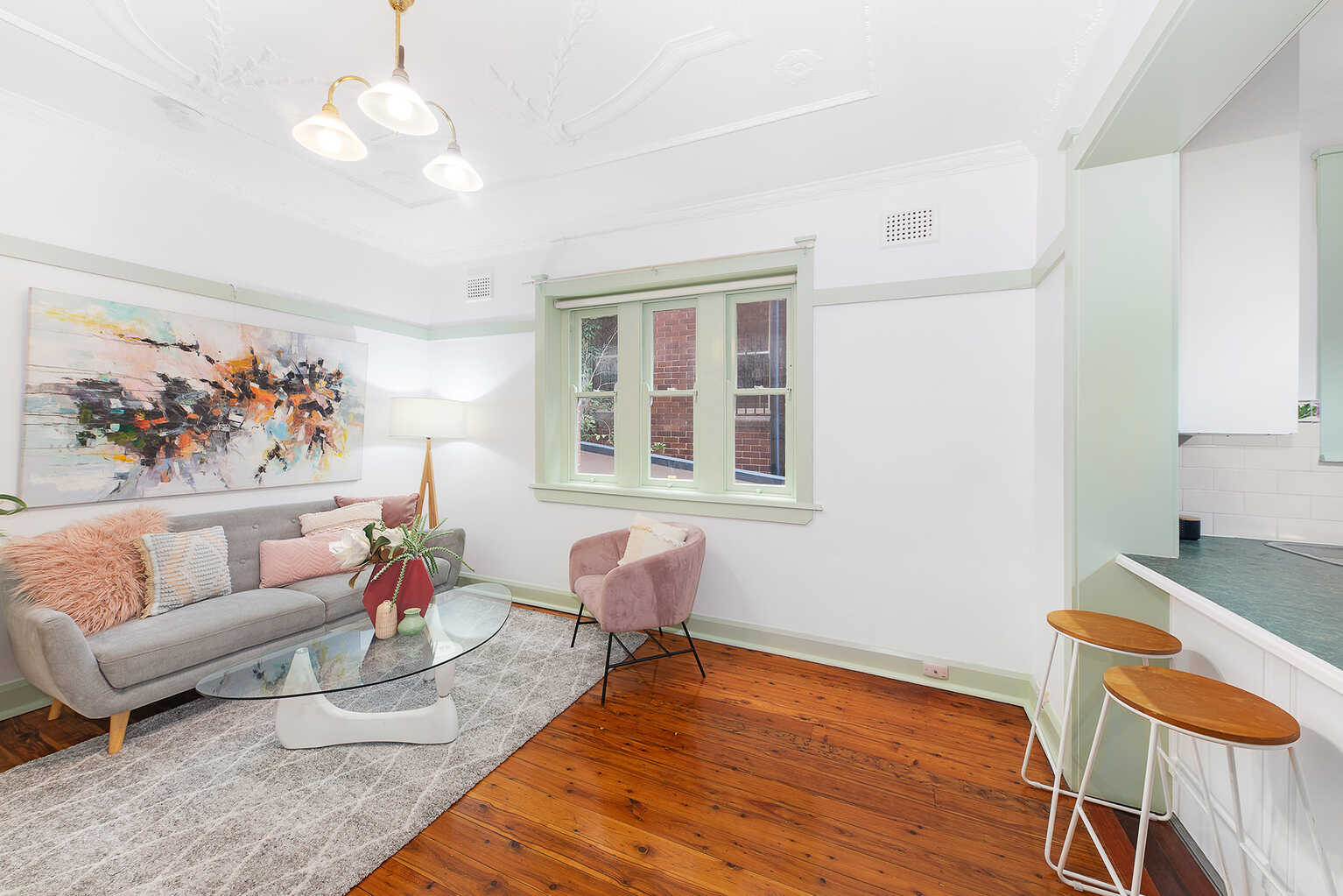 2/111 Carabella Street Kirribilli