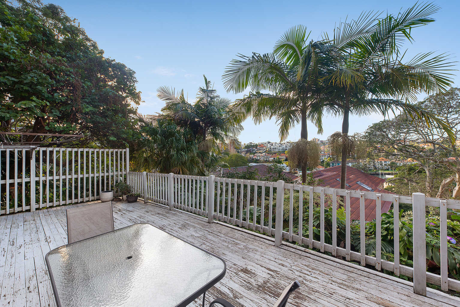 2/111 Carabella Street Kirribilli