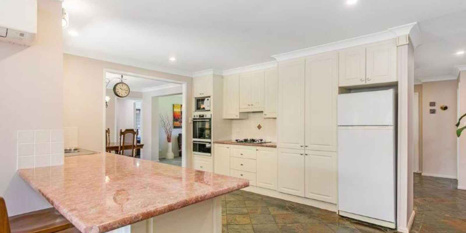 14 Mynah Close St Clair 14 Mynah Close St Clair