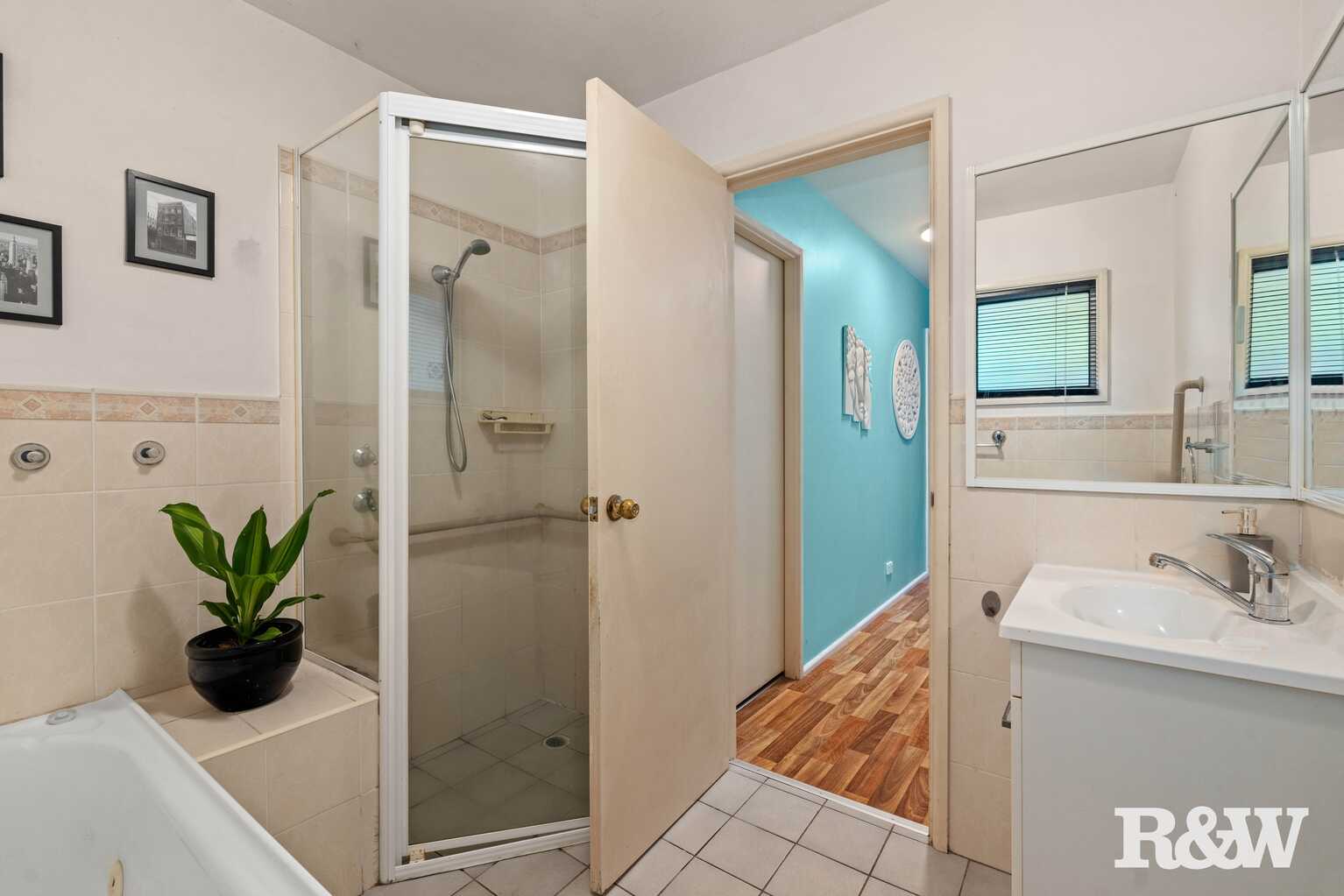 24 Parkhill Road Wyoming 24 Parkhill Road Wyoming