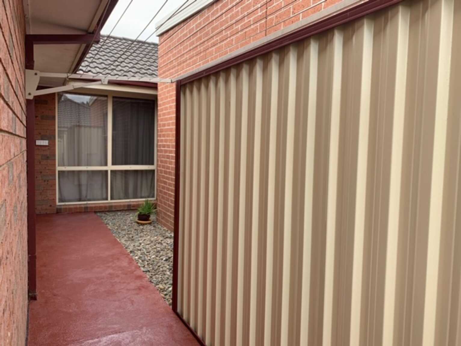 15 Byron Bay Cl Hoxton Park