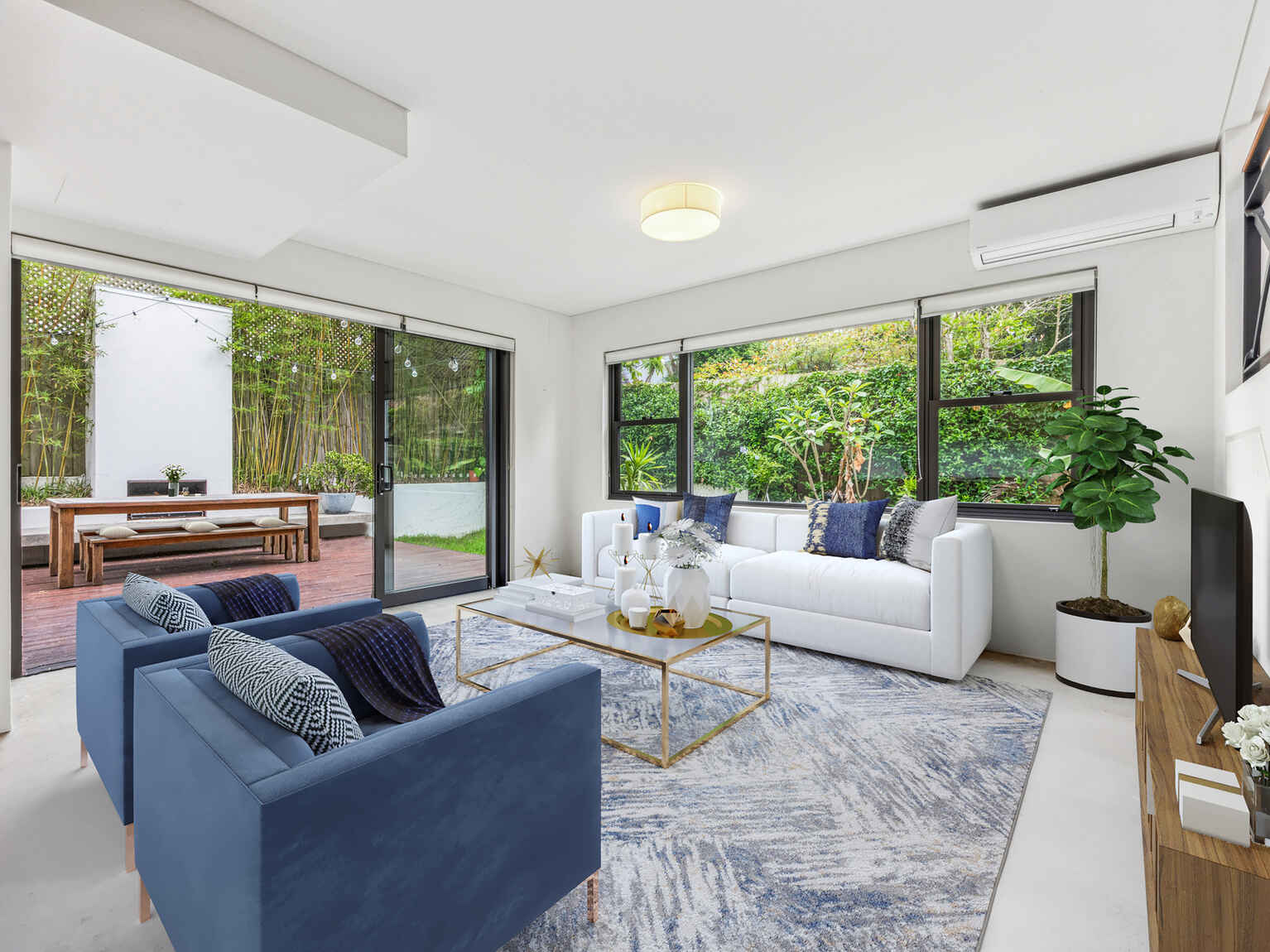 2/5 Warners Avenue North Bondi