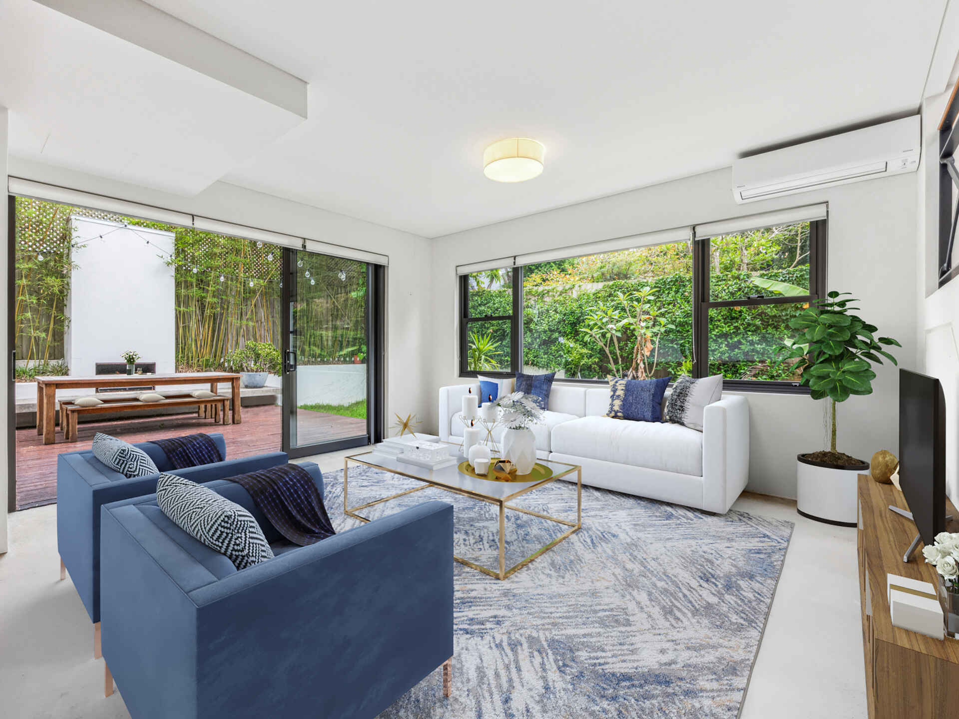 2/5 Warners Avenue North Bondi