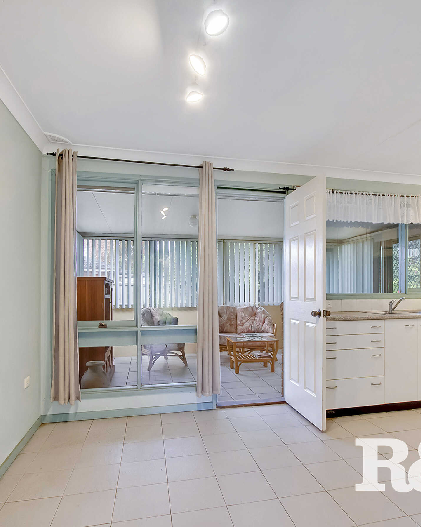 8 Sol Place Rooty Hill, Hill - Thumbnail 3