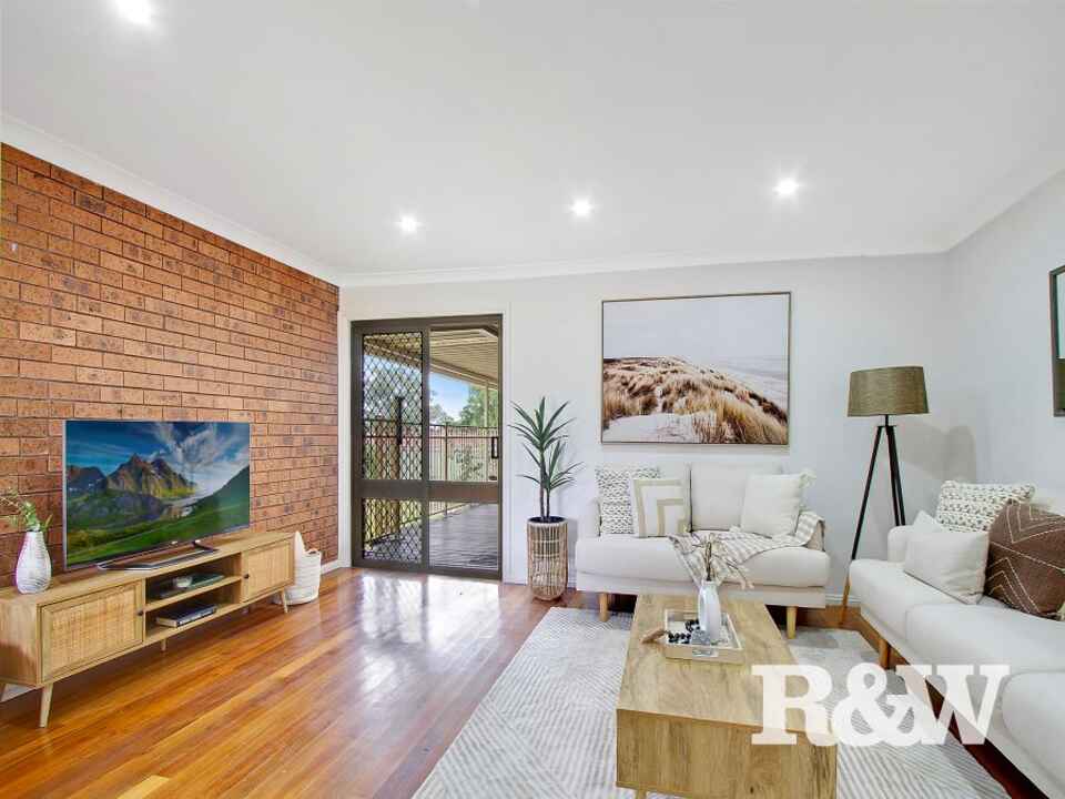 18 Caribou Close St Clair