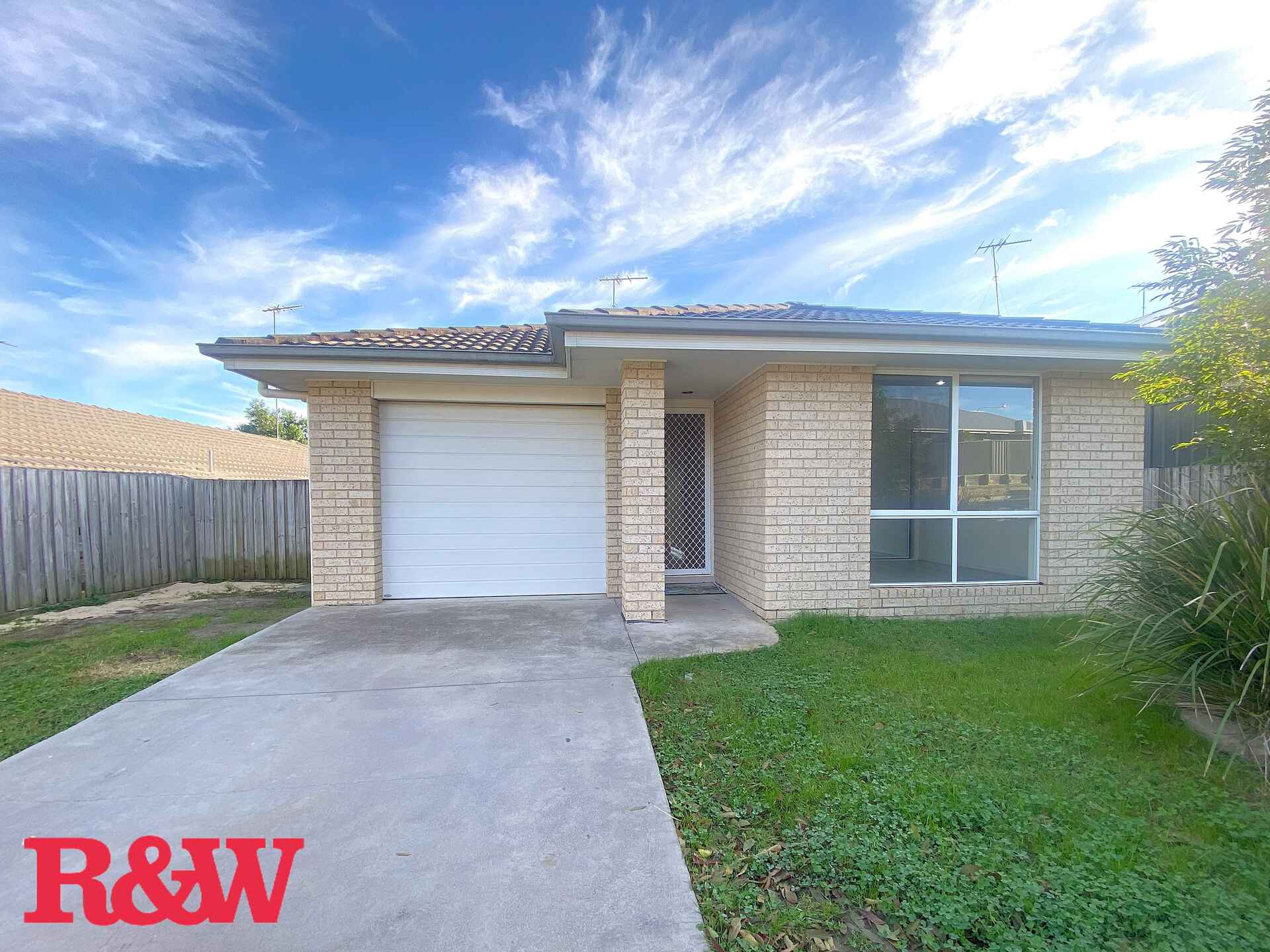 21 Blue View Terrace Glenmore Park
