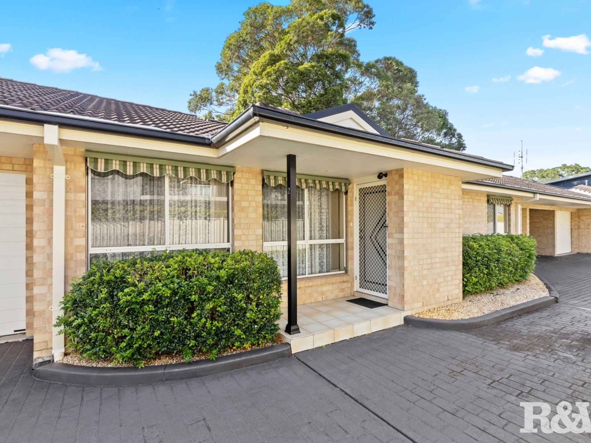 2/16 Warwick Street Blackwall