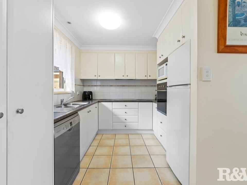 2/16 Warwick Street Blackwall