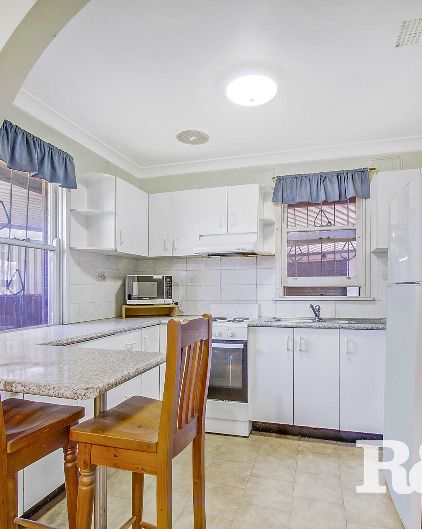 35 Idriess Crescent Blackett, Blackett - Thumbnail 2