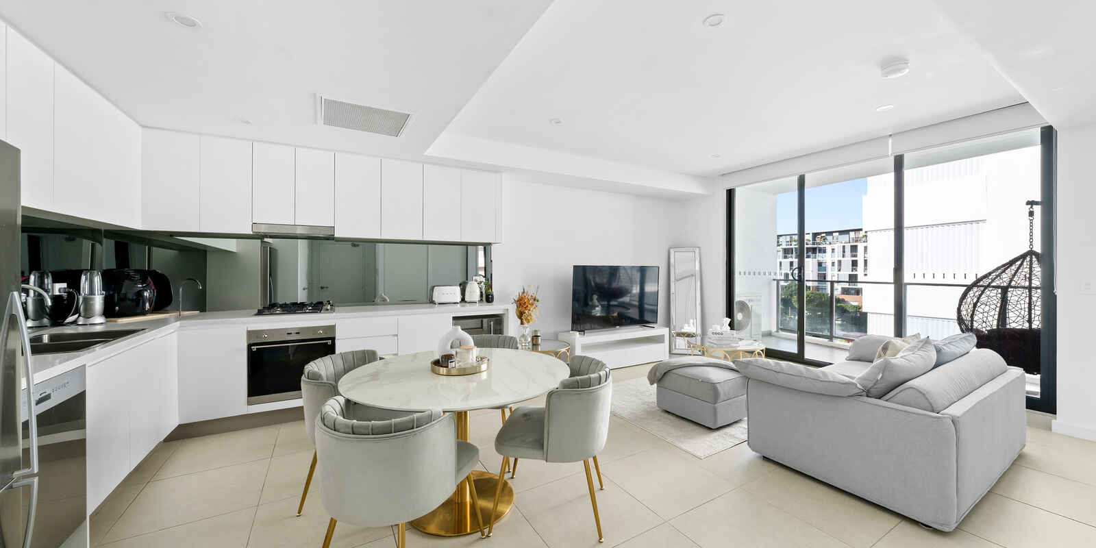 303/1 Madden Close Botany