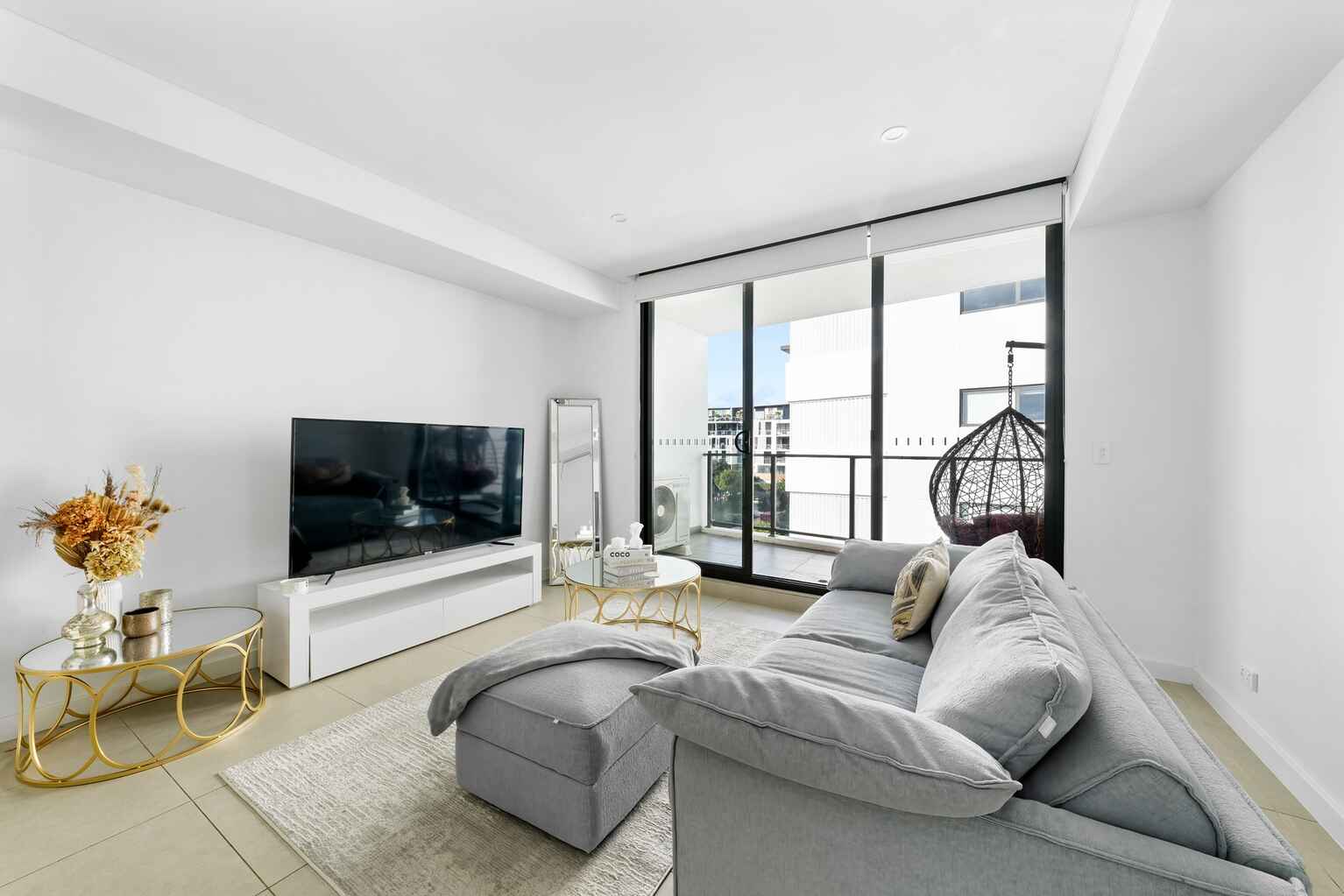 303/1 Madden Close Botany