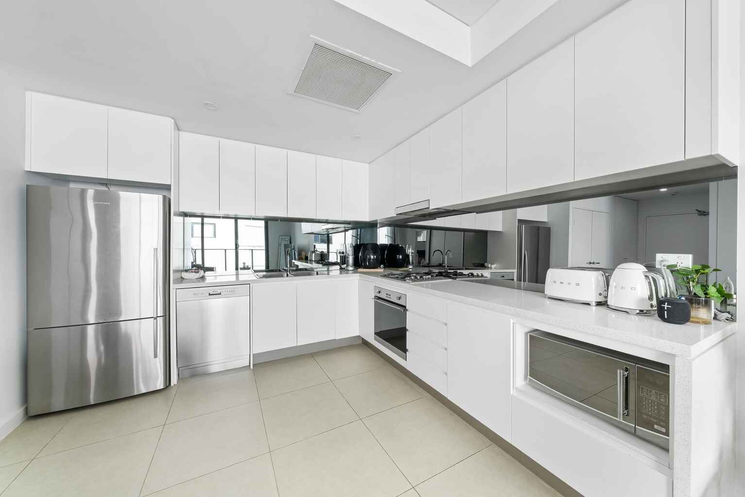 303/1 Madden Close Botany