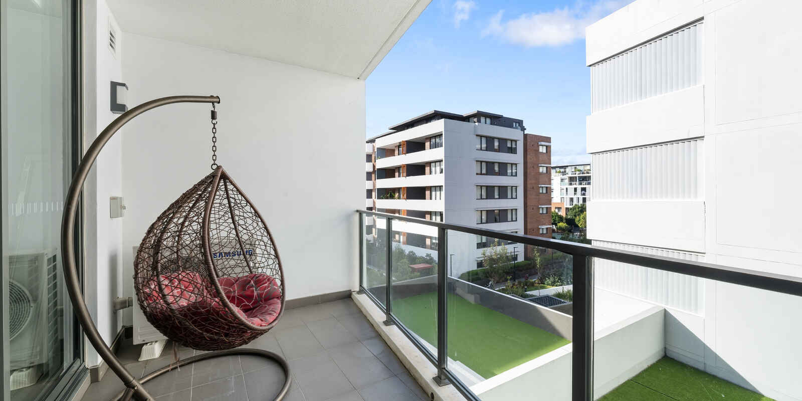 303/1 Madden Close Botany