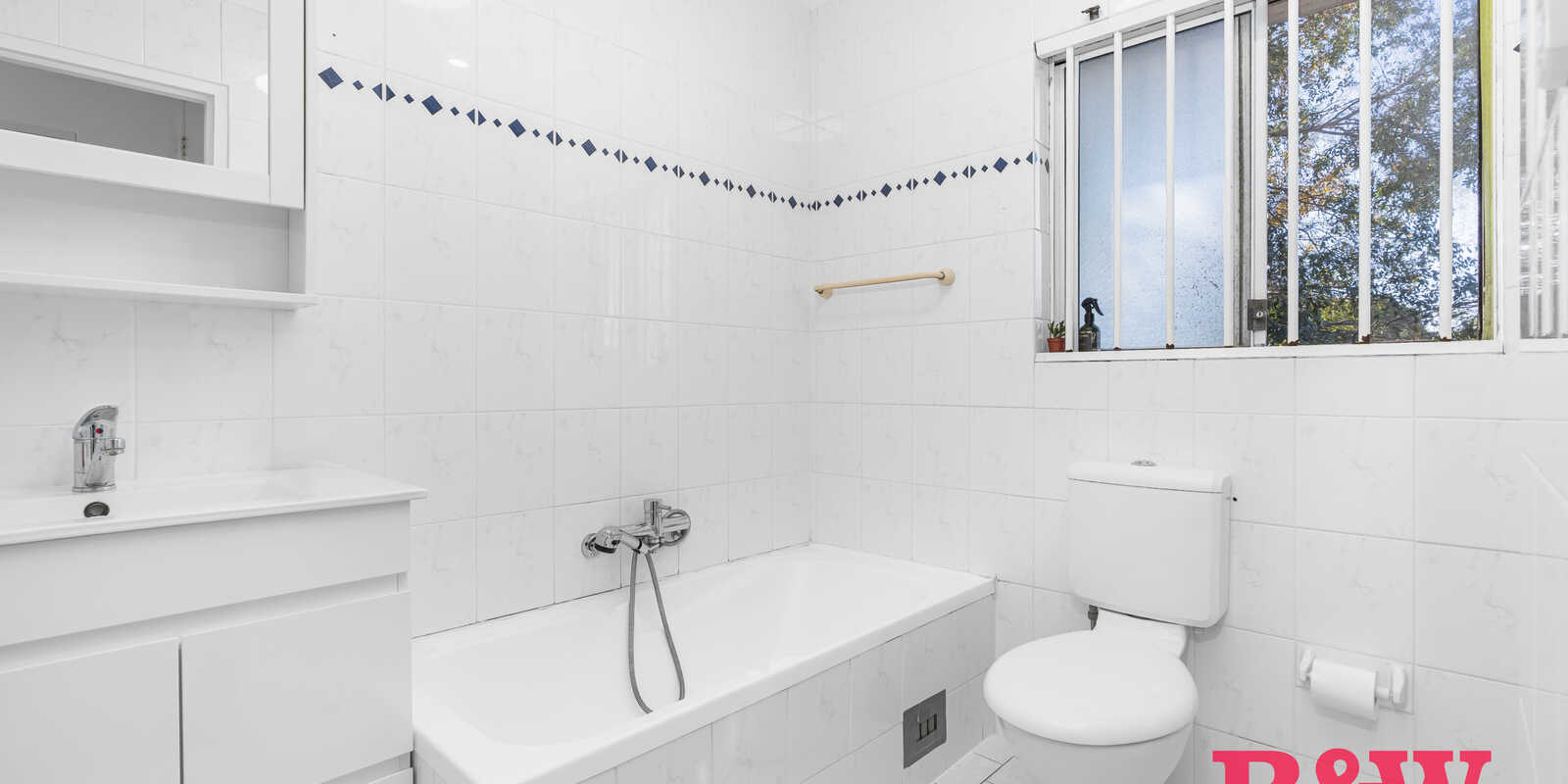 6/77-79 FIRST AVENUE Campsie