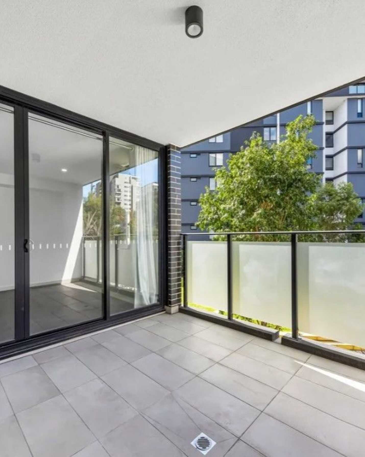 106/99A Bonar Street Wolli Creek, Creek - Thumbnail 5