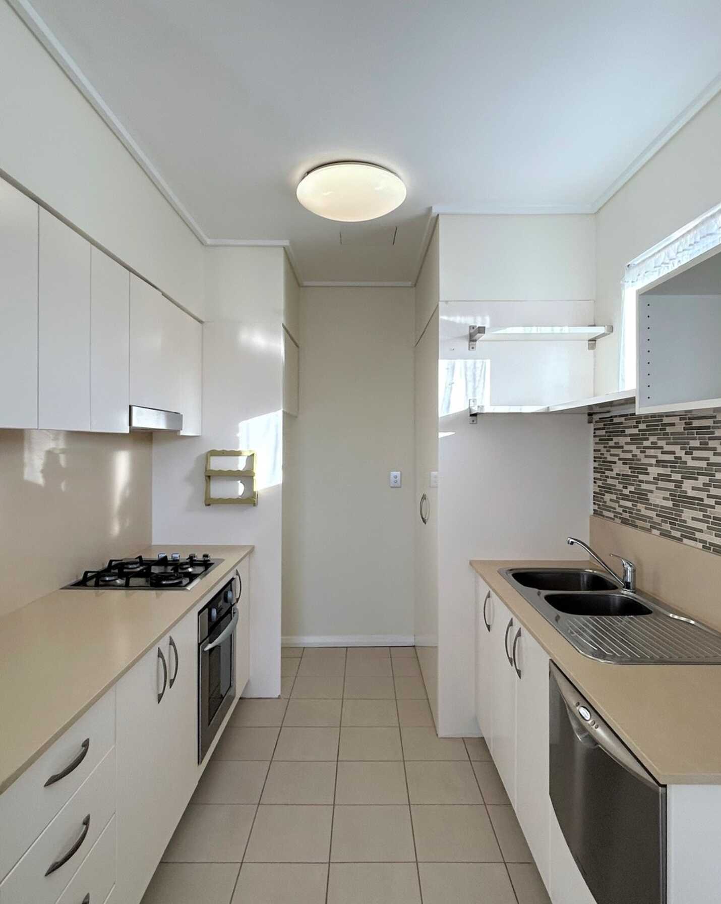 73/20 Close Street Canterbury, Canterbury - Thumbnail 2