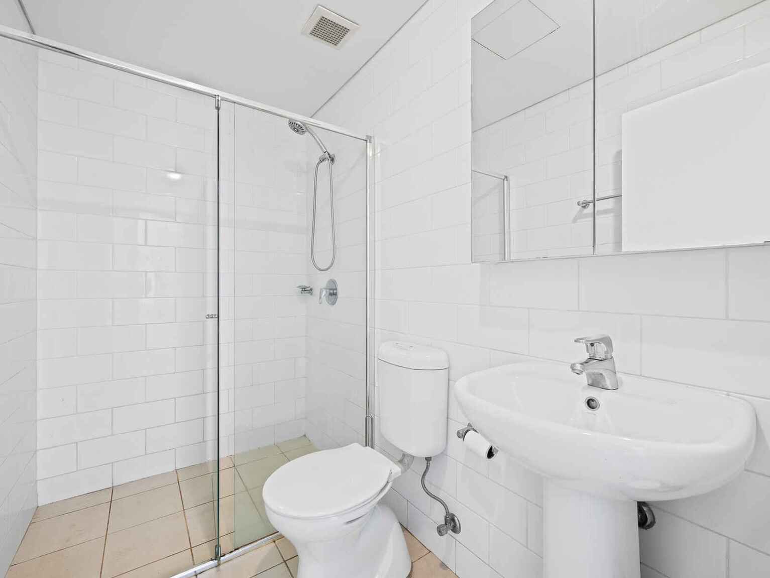 73/20 Close Street Canterbury 73/20 Close Street Canterbury