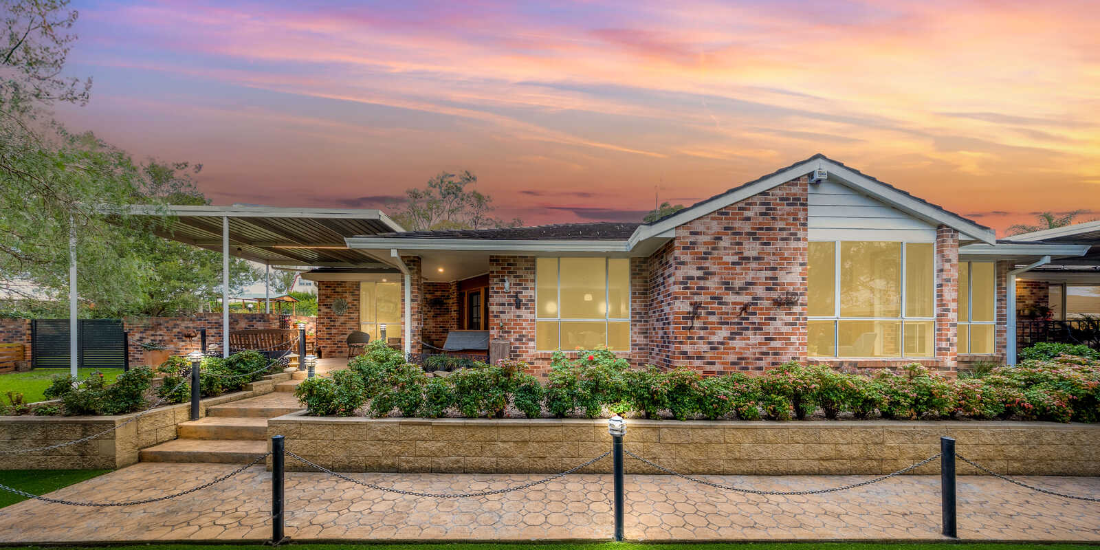 137 LONGHURST ROAD Minto