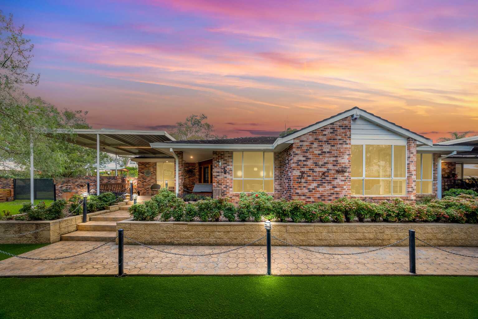 137 LONGHURST ROAD Minto
