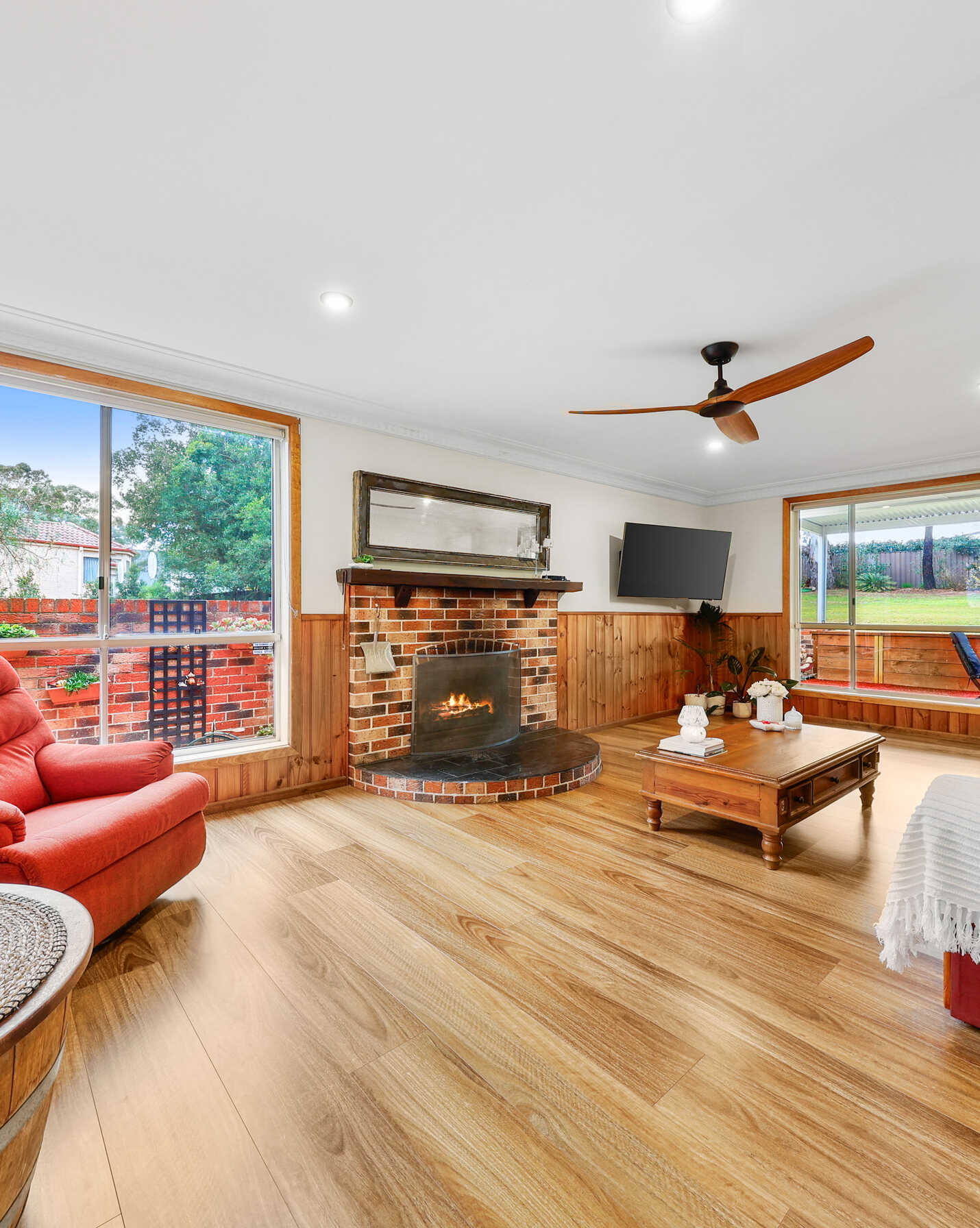 137 LONGHURST ROAD Minto, Minto - Thumbnail 3