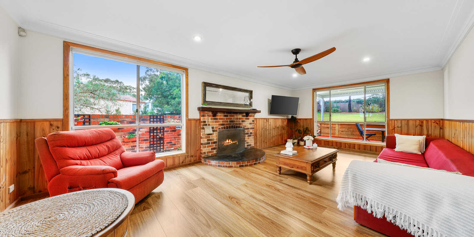 137 LONGHURST ROAD Minto
