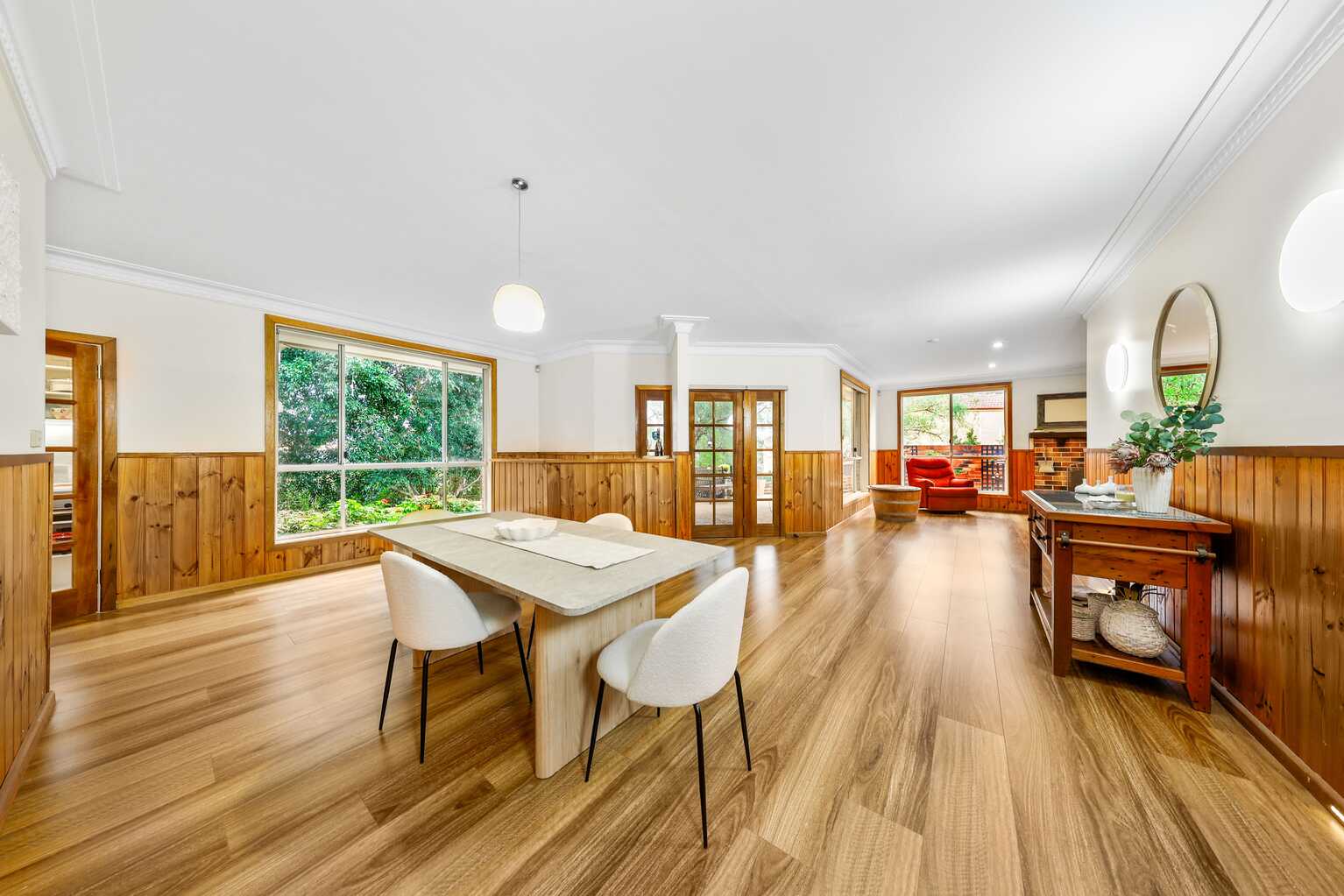 137 LONGHURST ROAD Minto