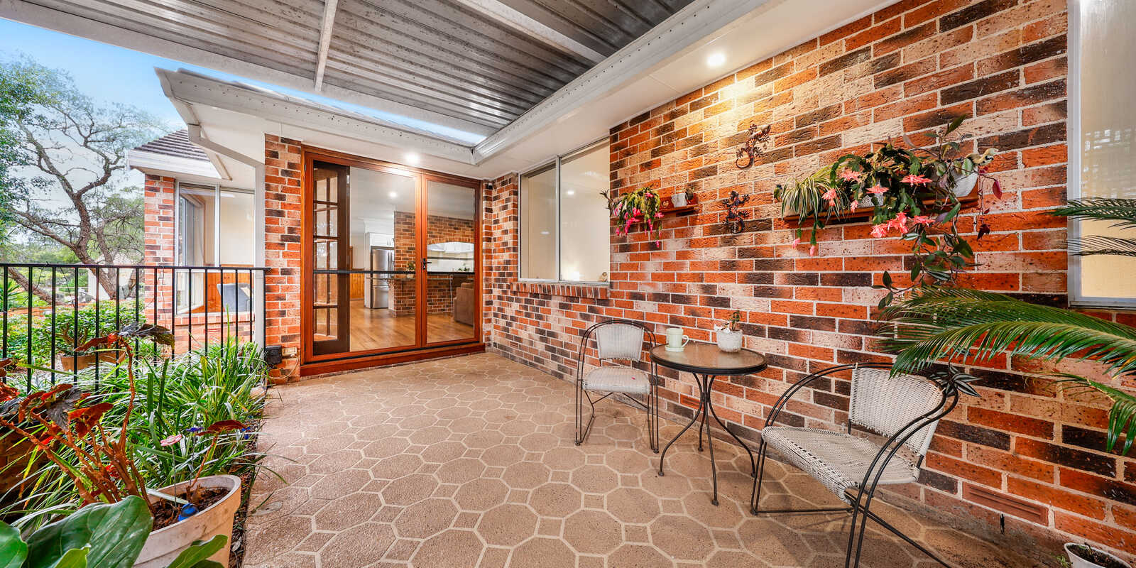 137 LONGHURST ROAD Minto