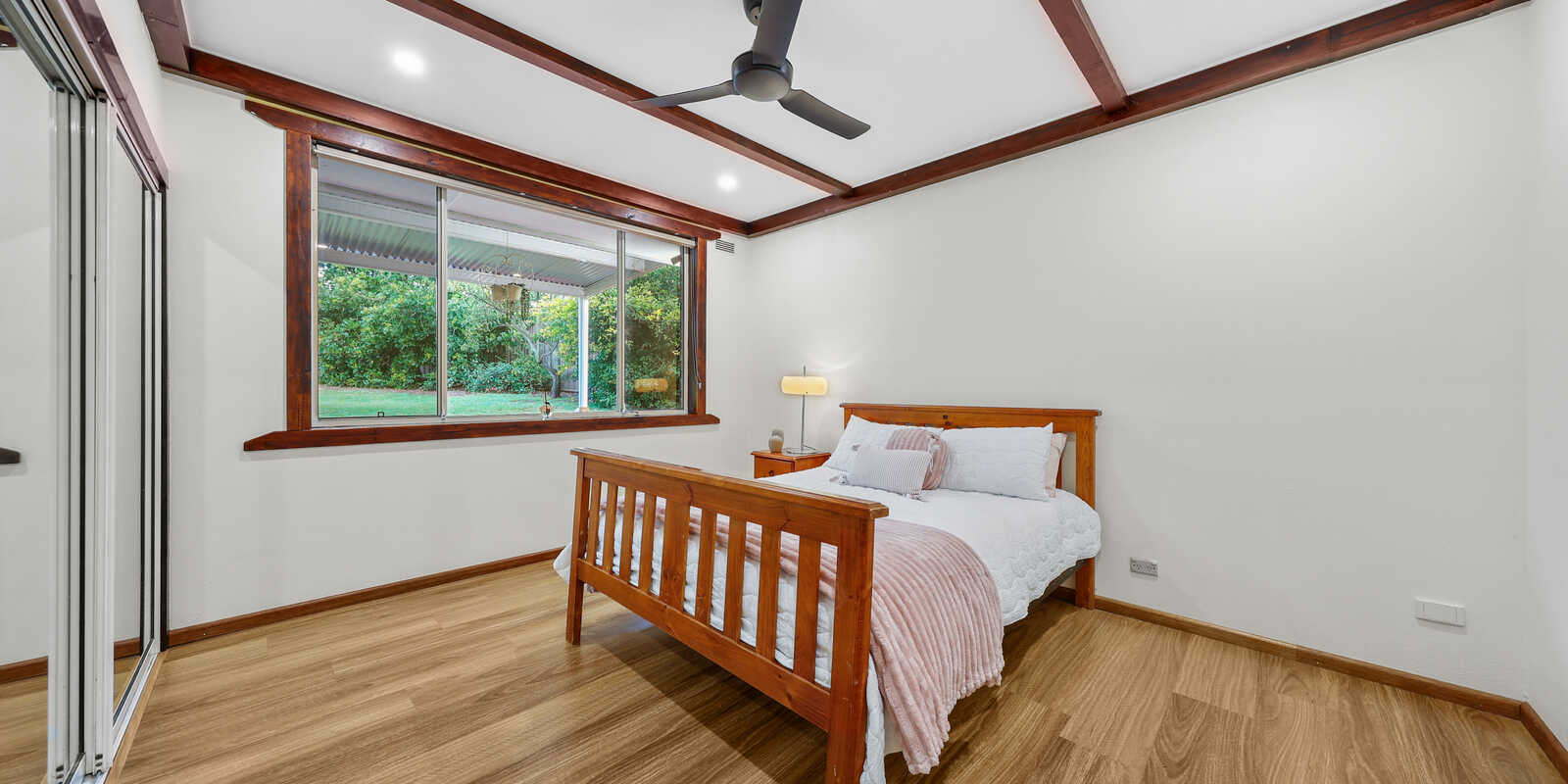 137 LONGHURST ROAD Minto