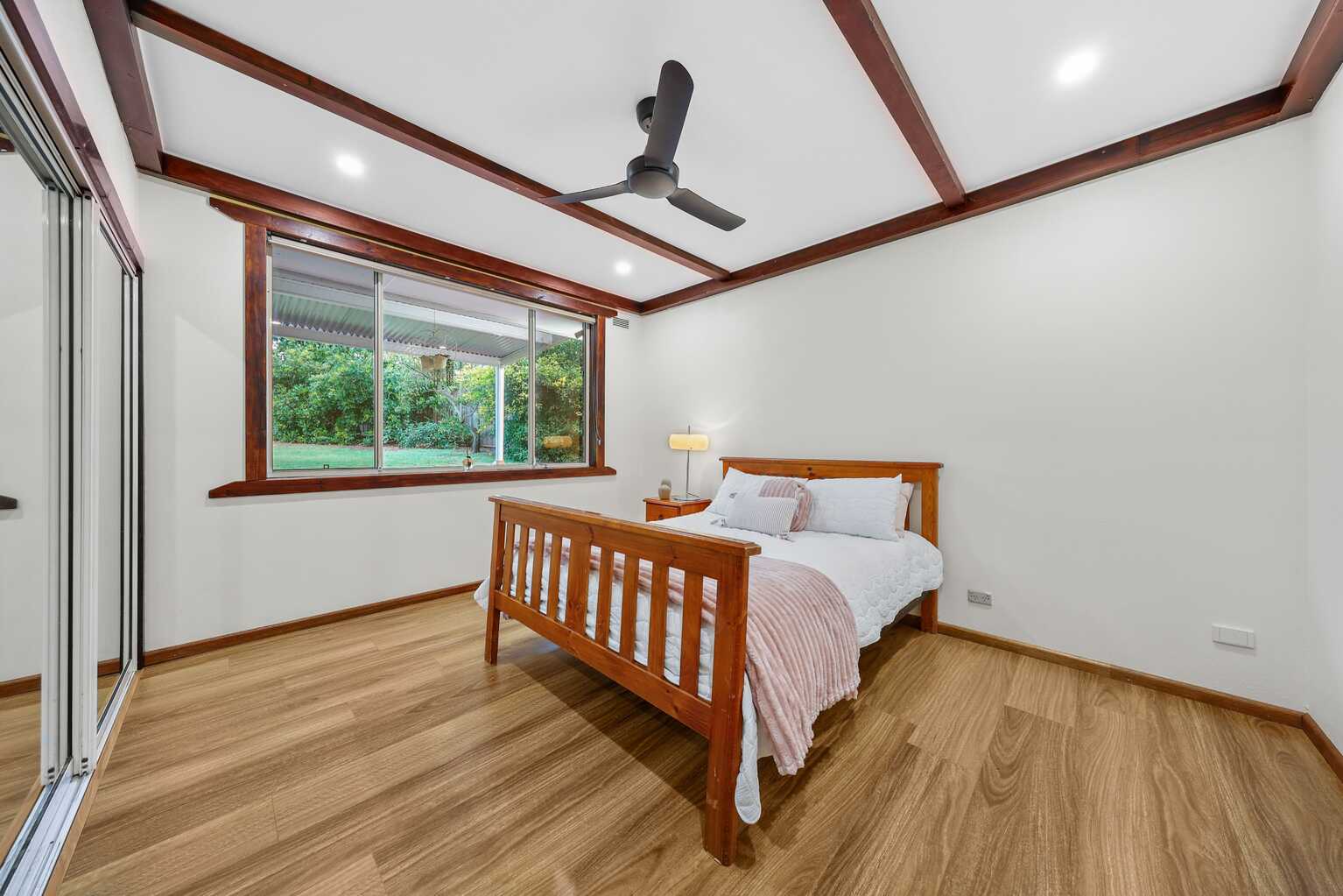 137 LONGHURST ROAD Minto