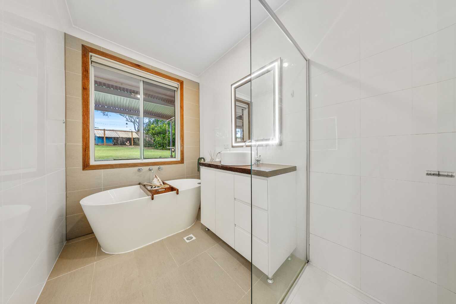 137 LONGHURST ROAD Minto
