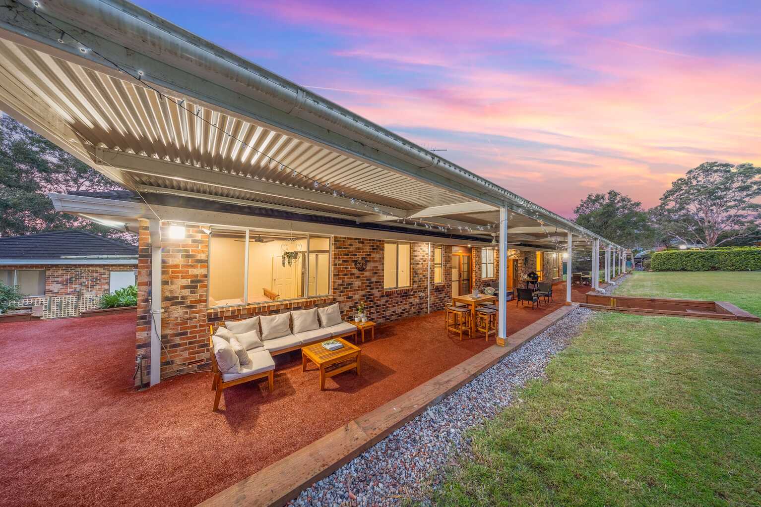137 LONGHURST ROAD Minto