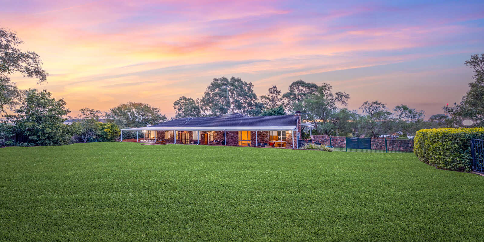 137 LONGHURST ROAD Minto