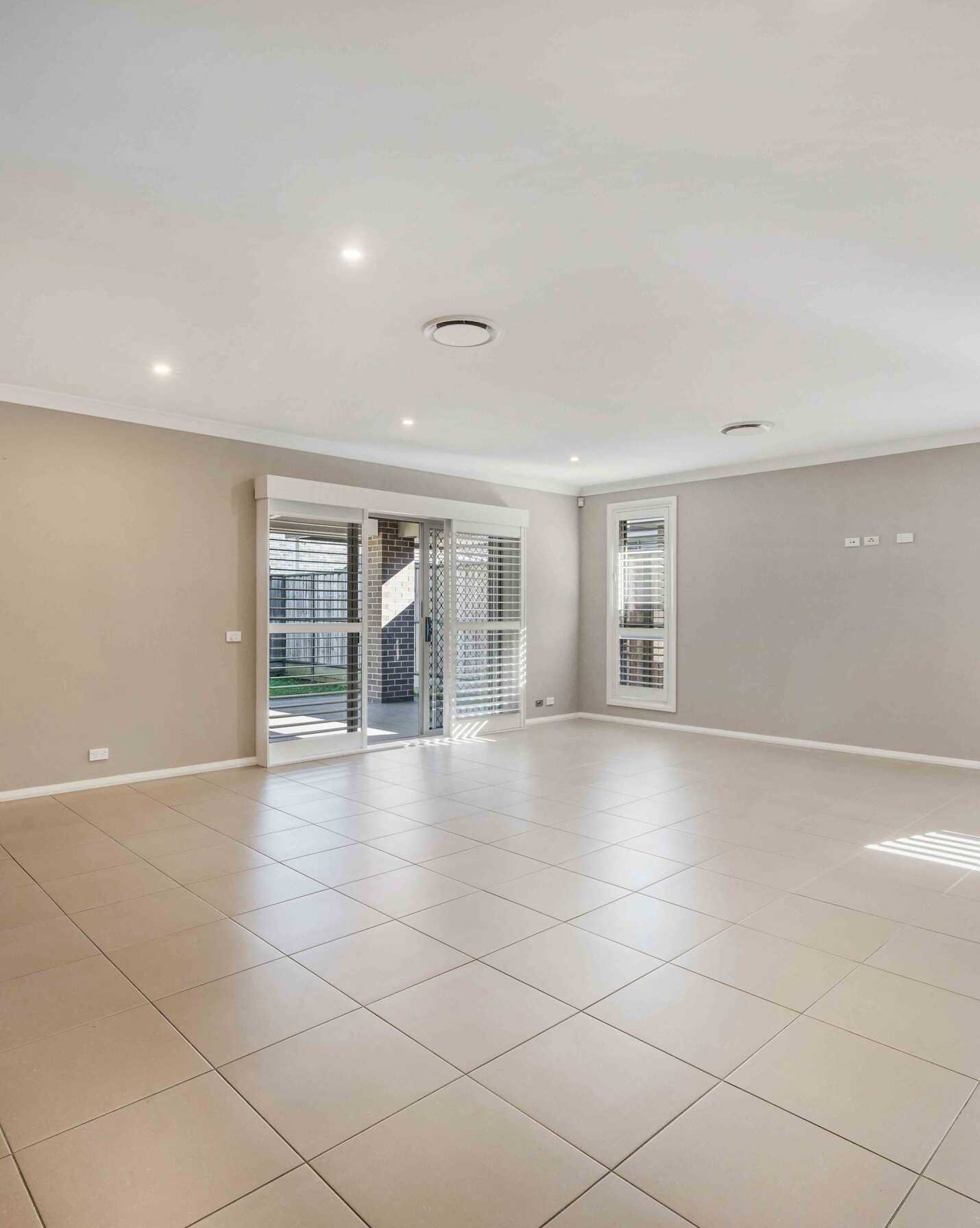 75 Regentville Drive Elizabeth Hills, Hills - Thumbnail 2