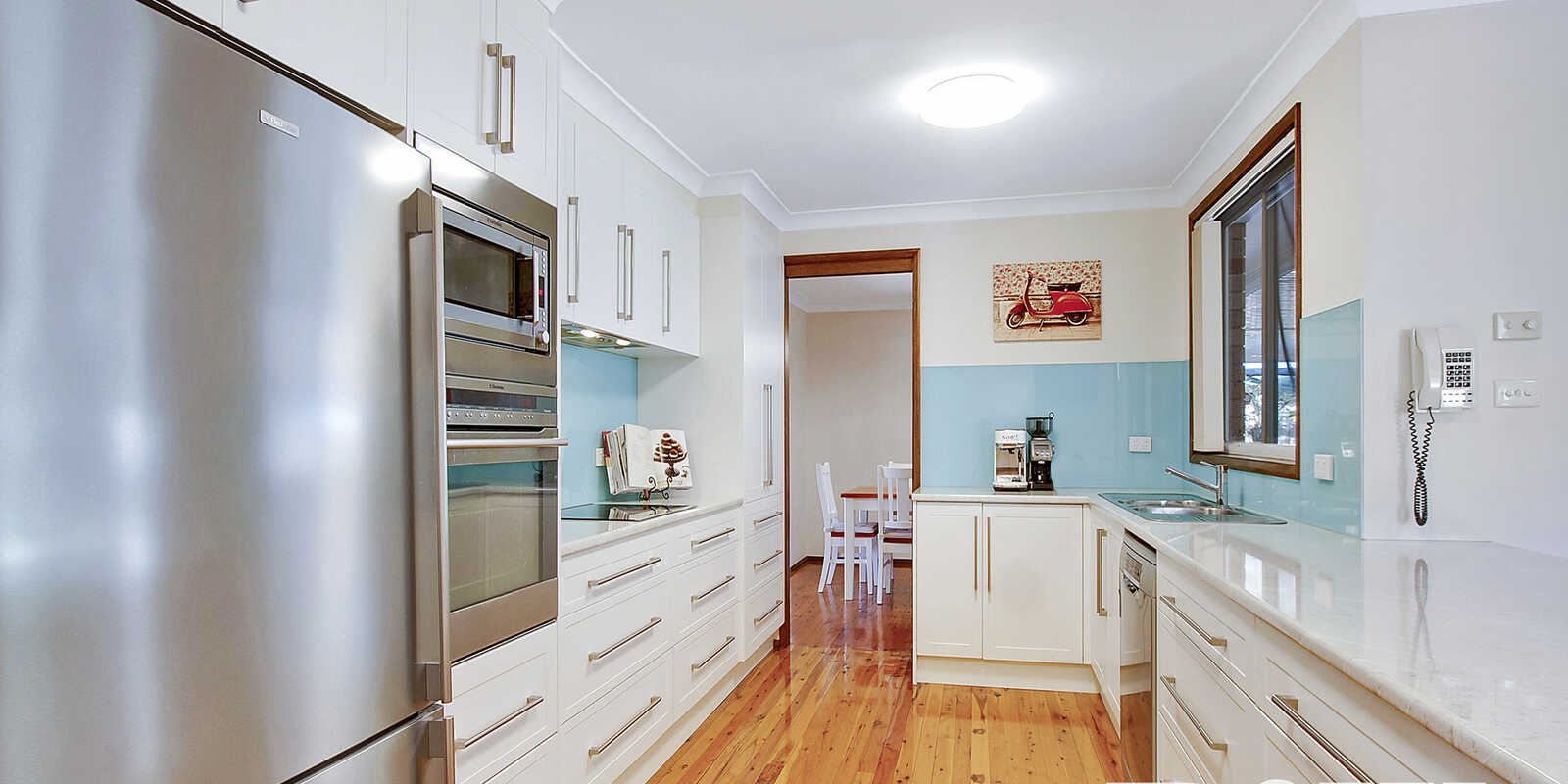 15 Timesweep Drive St Clair 15 Timesweep Drive St Clair