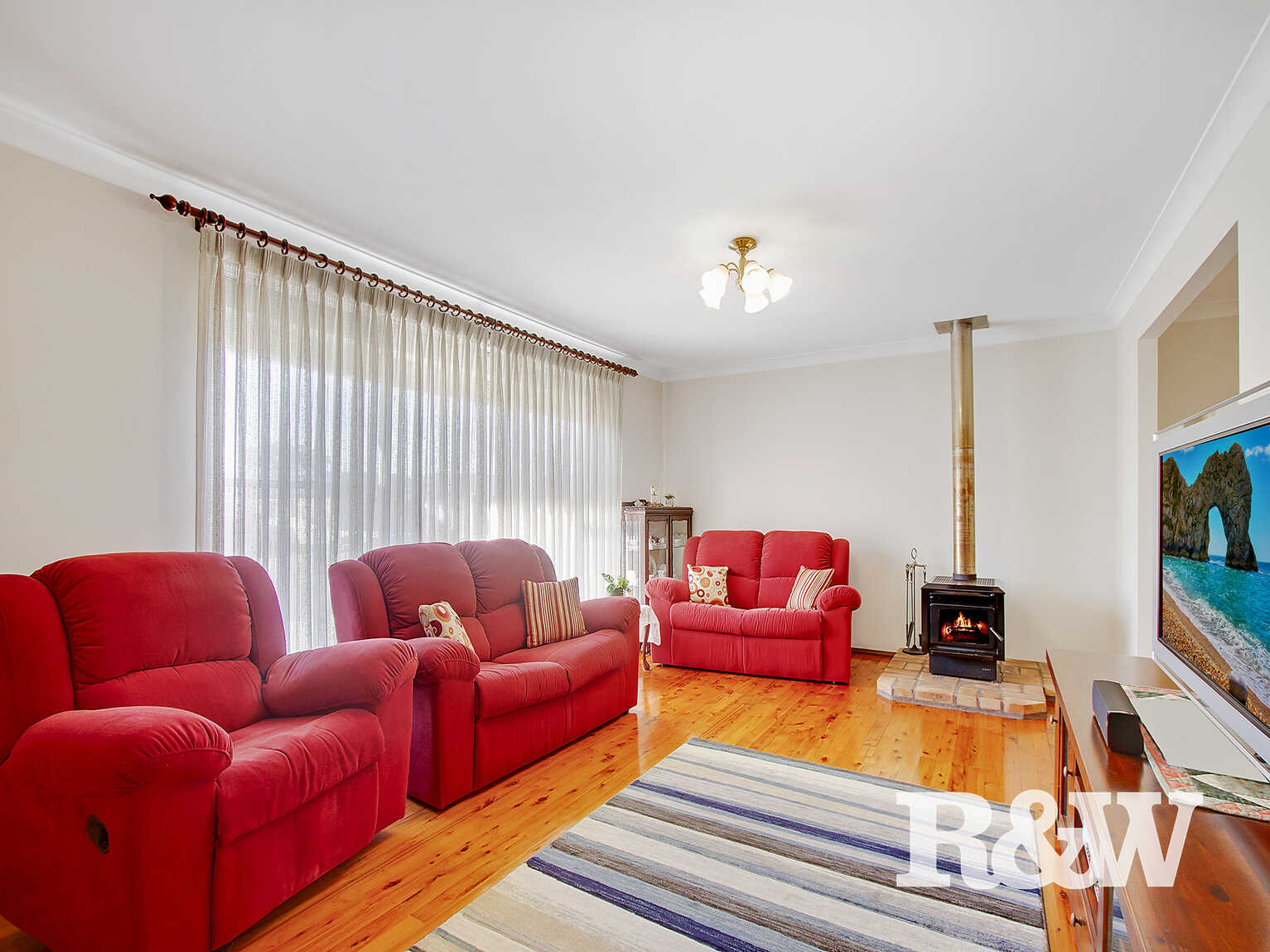 15 Timesweep Drive St Clair 15 Timesweep Drive St Clair