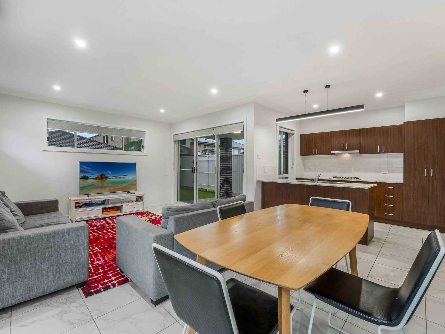 78 Tokyo Road Austral