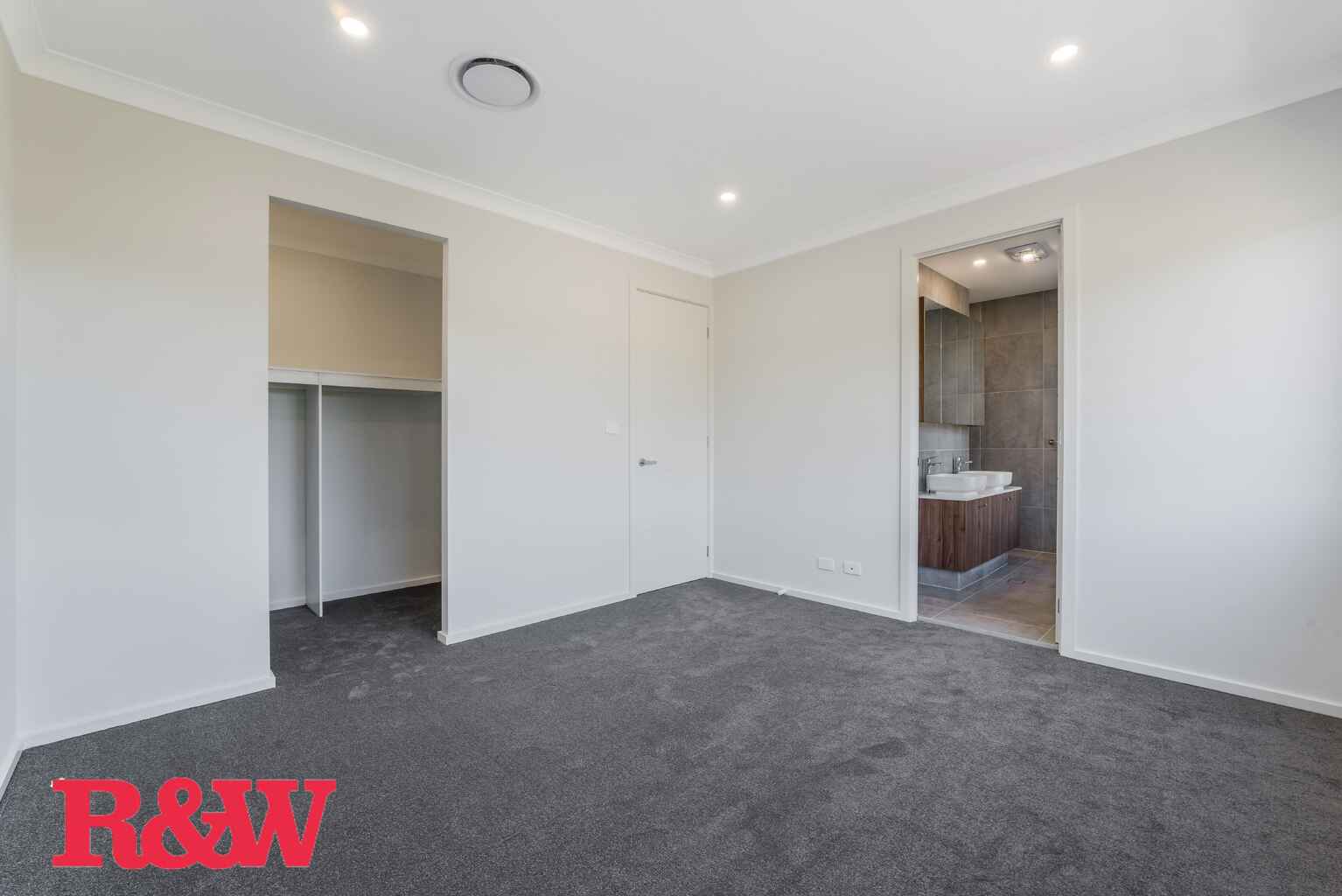 18B Barrier Street Gregory Hills 18B Barrier Street Gregory Hills