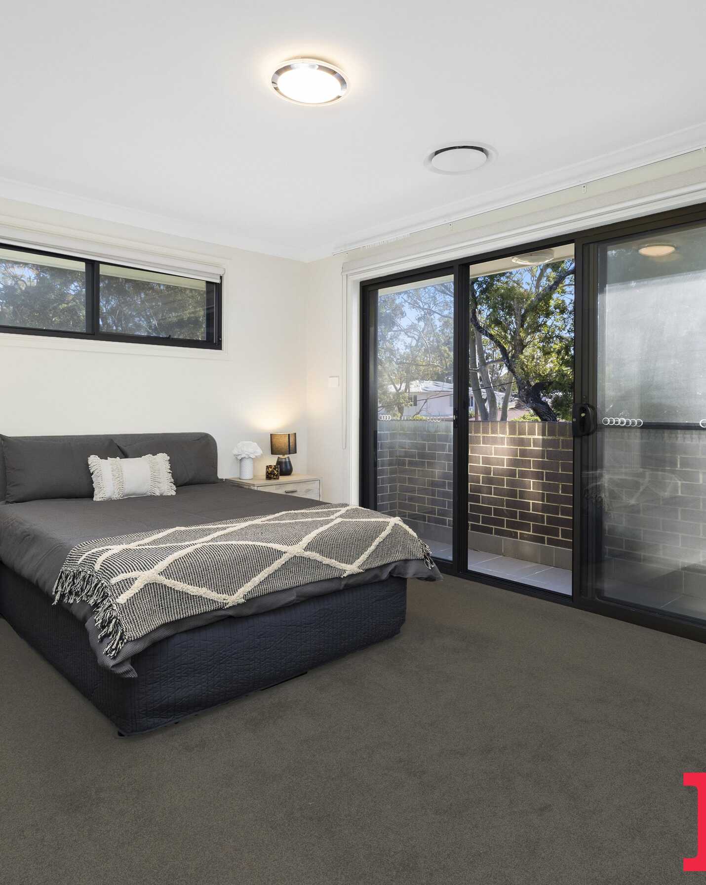 132B Forest Road Miranda, Miranda - Thumbnail 3