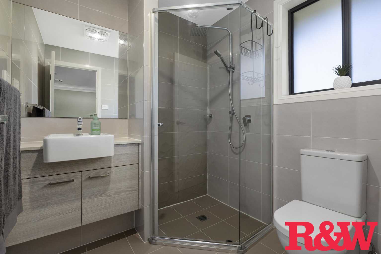 132B Forest Road Miranda 132B Forest Road Miranda