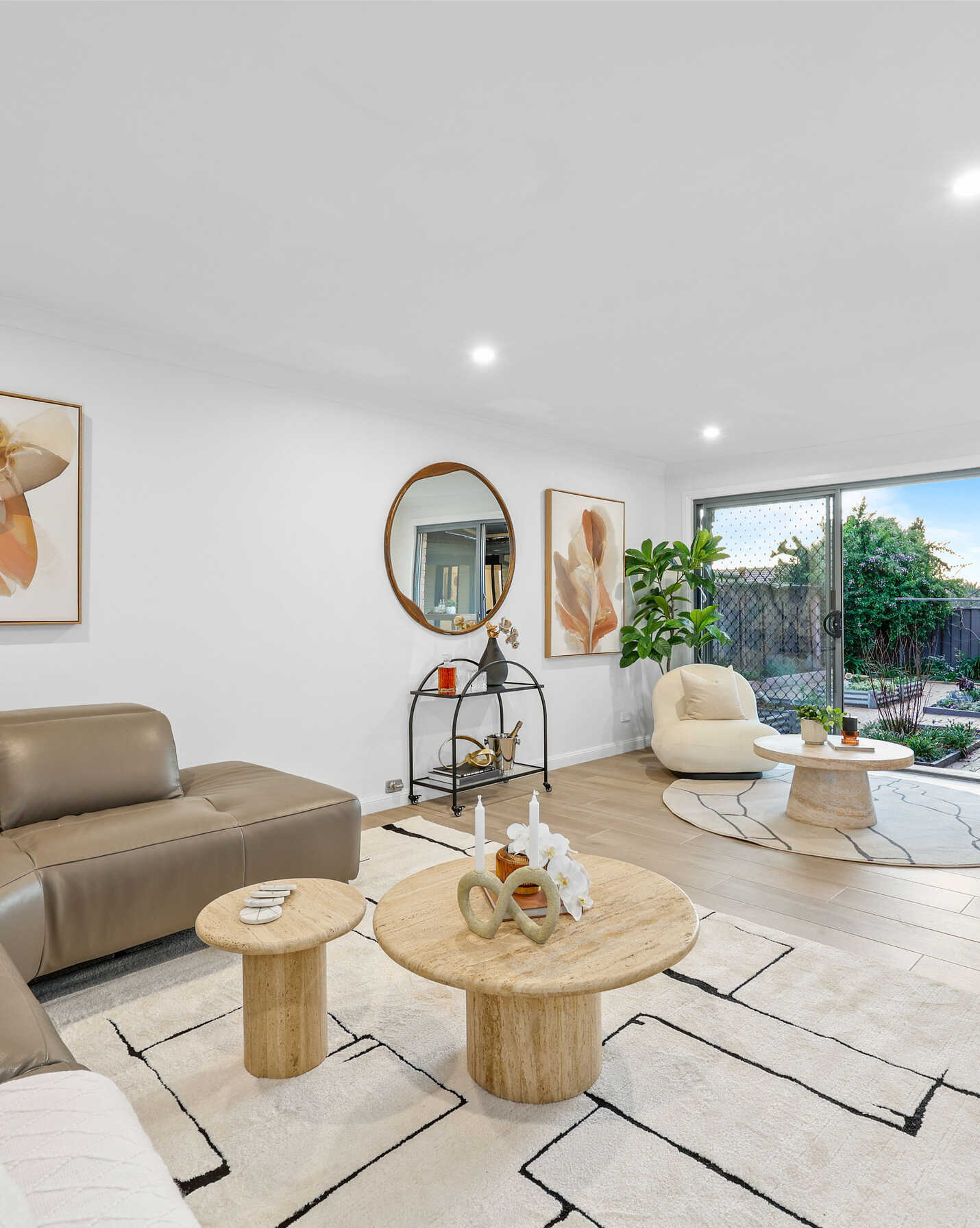 297 Epsom Road Chipping Norton, Norton - Thumbnail 4