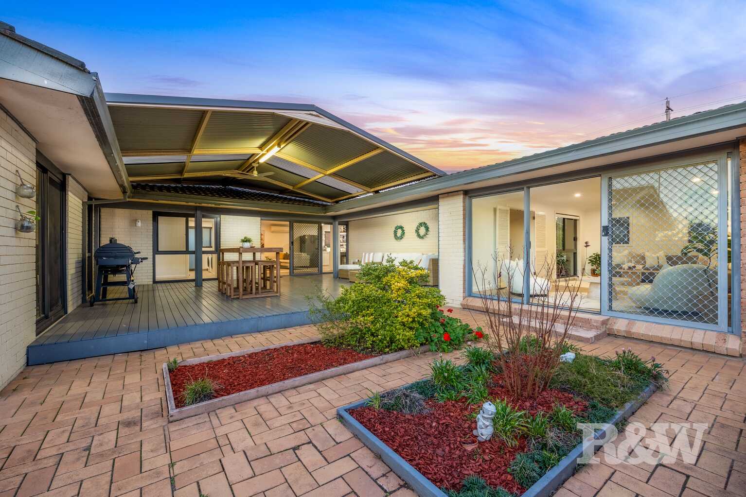 297 Epsom Road Chipping Norton 297 Epsom Road Chipping Norton