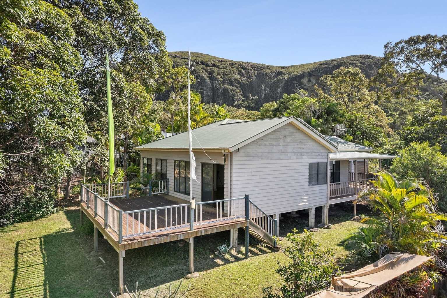 7 Eastern Court Mount Coolum 7 Eastern Court Mount Coolum