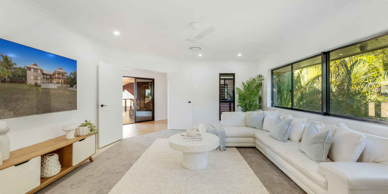 126 Sylvan Drive Moore Park Beach 126 Sylvan Drive Moore Park Beach