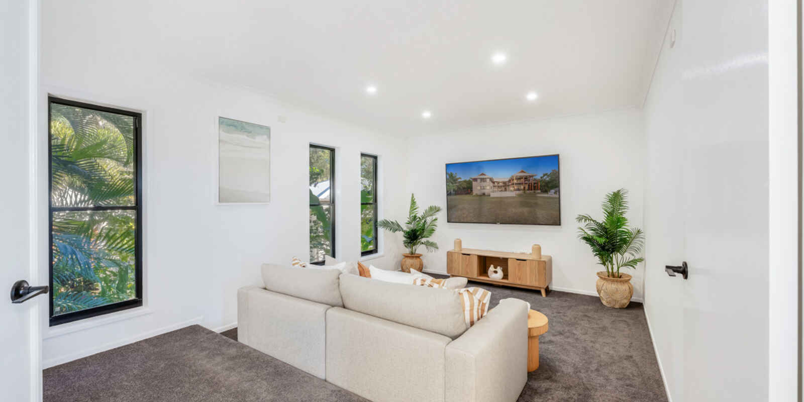 126 Sylvan Drive Moore Park Beach 126 Sylvan Drive Moore Park Beach