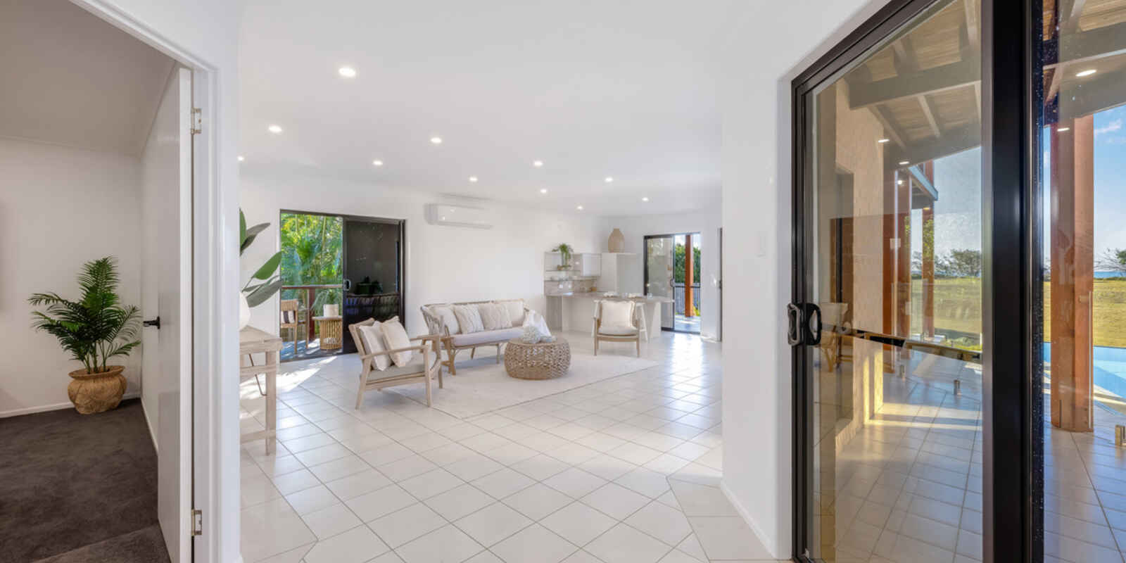 126 Sylvan Drive Moore Park Beach 126 Sylvan Drive Moore Park Beach