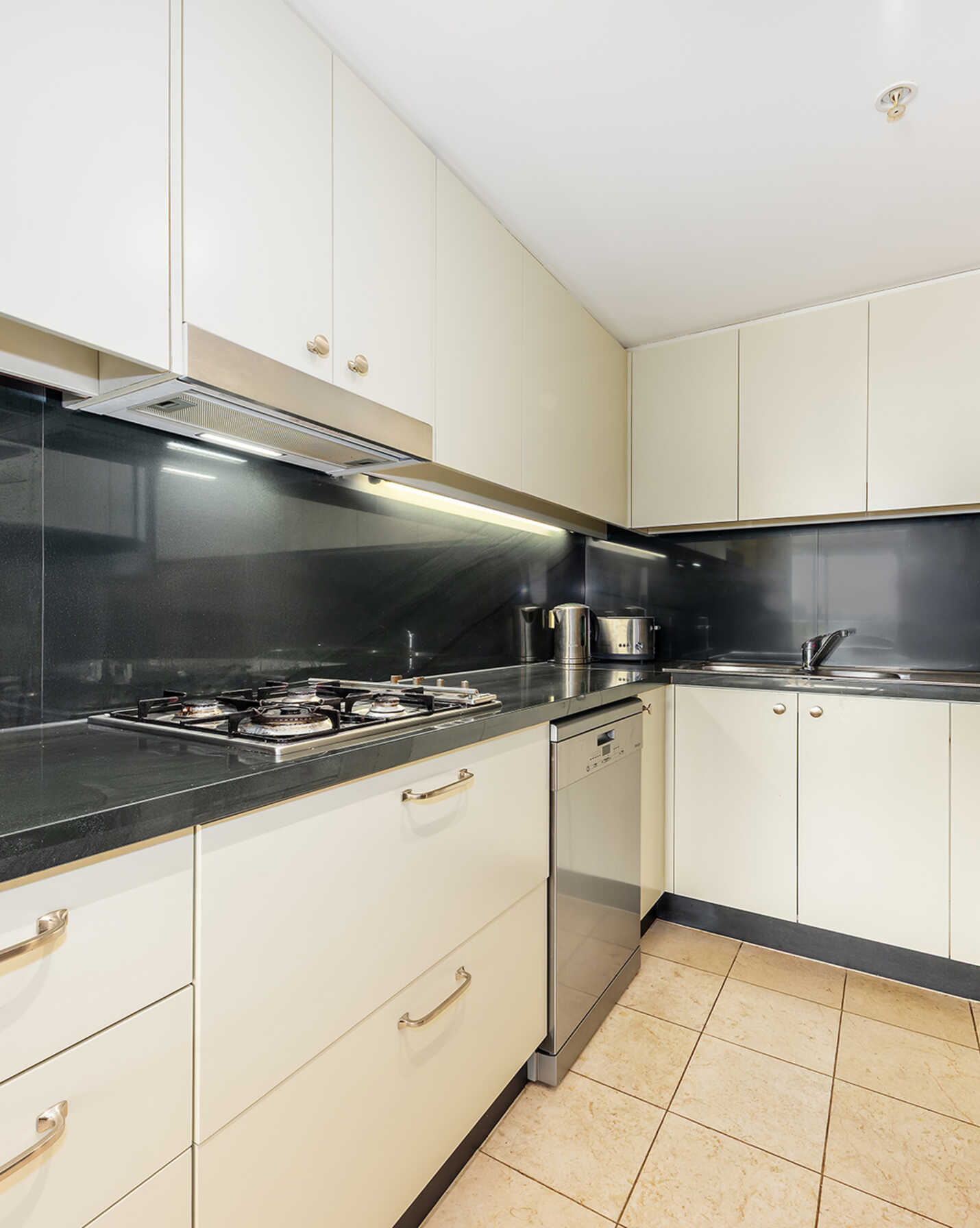 3303/79-81 Berry Street North Sydney, Sydney - Thumbnail 6