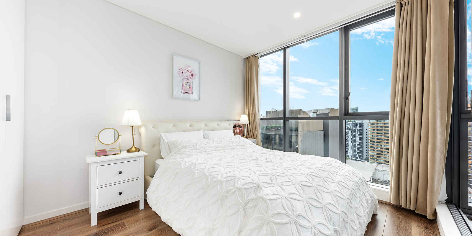 2004/150 Pacific Highway North Sydney