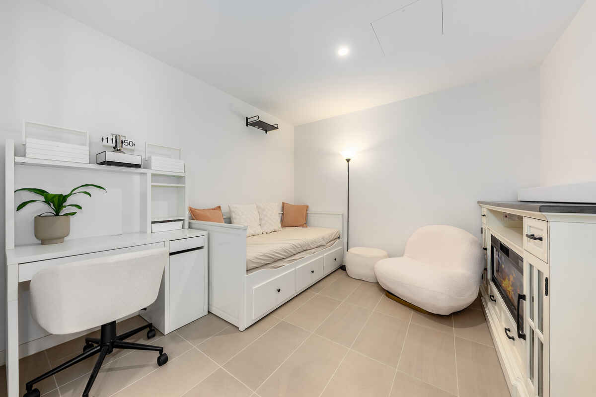 2004/150 Pacific Highway North Sydney 2004/150 Pacific Highway North Sydney