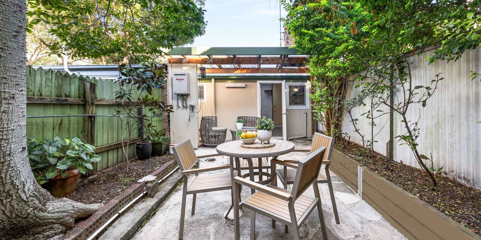 42 Alexander Street Alexandria