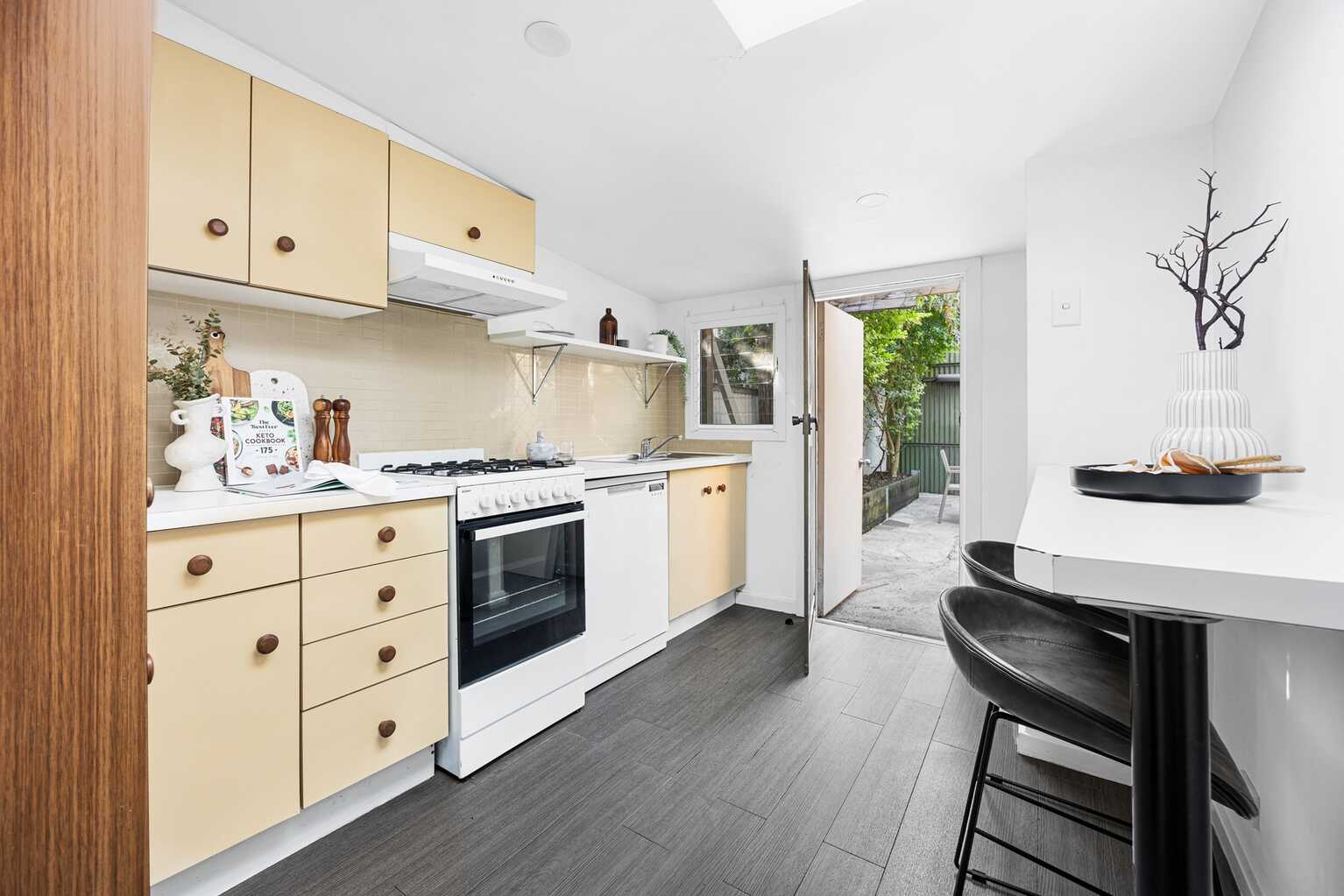 42 Alexander Street Alexandria